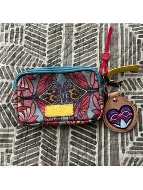 Oilily change purse with keychain
